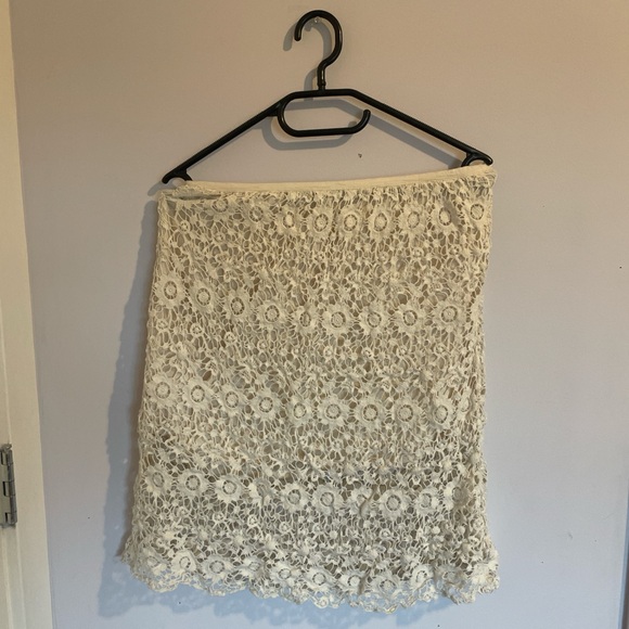 Women’s S lined white lace midi skirt. - Picture 1 of 3
